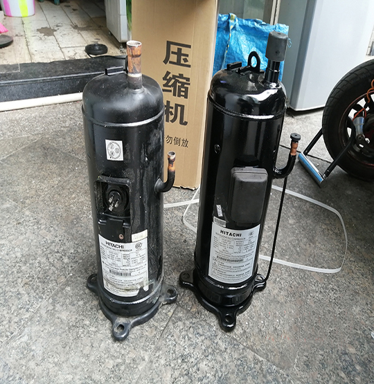 乌马河中央空调压缩机的更换维修